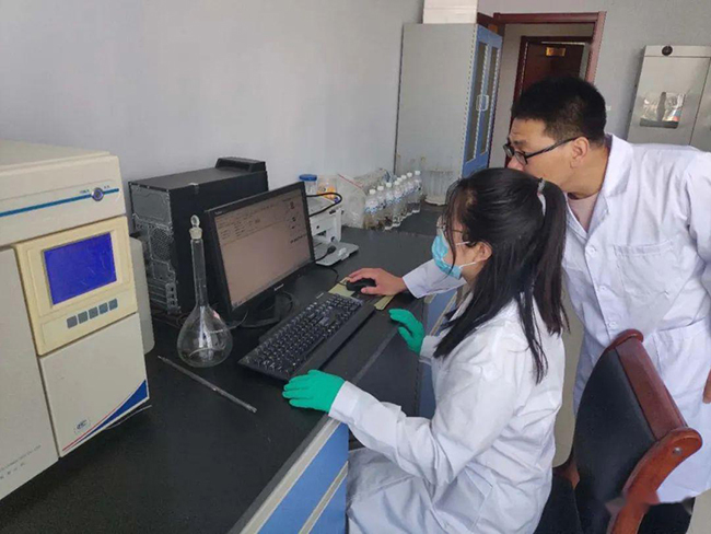 我們綠谷商貿(mào)在無(wú)菌采樣袋行業(yè)有著多年的行業(yè)經(jīng)驗(yàn)，各項(xiàng)資質(zhì)也是齊全